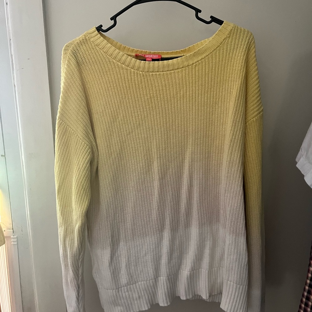 All Worthy by Hunter McGrady Yellow and White Crew Neck Sweater